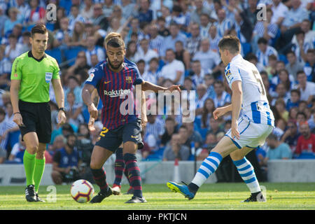 Zubeldia von Real Sociedad und Rafinha vom FC Barcelona in Aktion während des Spiels in Anoeta Stadium zwischen echten Sociead und FC Barcelona in San Sebastian, Spanien gespielt, am 15. September 2018. 15 Sep, 2018. Foto UGS/AFP 7 Quelle: AFP 7/ZUMA Draht/Alamy leben Nachrichten Stockfoto