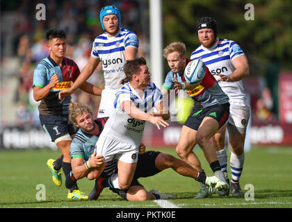 London, Großbritannien. 15. Sep 2018. Freddie brennt der Badewanne ist während Gallagher Premiership Übereinstimmung zwischen Harlekine und Badewanne in Twickenham Stoop am Samstag, 15. September 2018. LONDON ENGLAND. (Nur redaktionelle Nutzung, eine Lizenz für die gewerbliche Nutzung erforderlich. Keine Verwendung in Wetten, Spiele oder einer einzelnen Verein/Liga/player Publikationen.) Credit: Taka Wu/Alamy leben Nachrichten Stockfoto