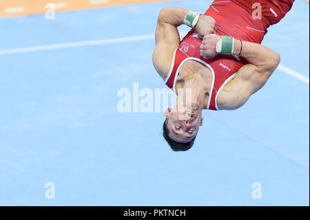 Stuttgart, Deutschland. 15 Sep, 2018. Andreas Toba (Hannover) am Boden. GES/Gymnastik/1 WM-Qualifikation, 15.09.2018 - | Verwendung der weltweiten Kredit: dpa/Alamy leben Nachrichten Stockfoto