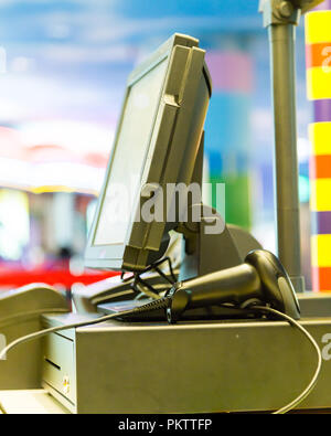 Electronic Point of sale Maschine mit bunten Hintergrund Stockfoto