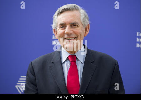 Gordon Brown stellt auf eine Kulisse auf dem Edinburgh Book Festival jährlich in Charlotte Square. Mit: Gordon Brown Wo: Edinburgh, Großbritannien Wann: 15 Aug 2018 Quelle: Euan Kirsche / WANN Stockfoto