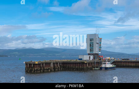 Greenock, Schottland, Großbritannien - 13 September, 2018: Die greenock Esplanade mit Blick auf den Clyde Piloten Station, die den Fluss Clyde Meeresgebiet dienen pro Stockfoto