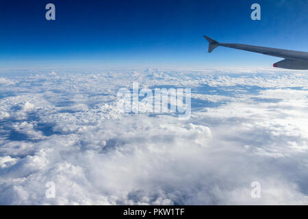 Blick aus dem Fenster einer British Airways Airbus A321 Stockfoto