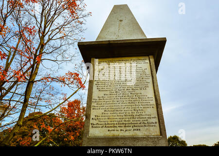 Revolutionäre Denkmal - erinnert an die Öffnung Schüsse der am 26.04.19, 1775 abgefeuert wurden, beginnend im Amerikanischen Unabhängigkeitskrieg. Stockfoto