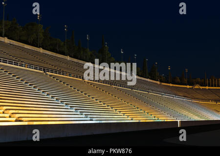 Panathenaic Kallimarmaro Stadion oder in der Nacht, Athen, Griechenland Stockfoto