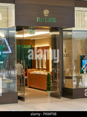 AVENTURA, USA - 23. AUGUST 2018: Rolex berühmten Boutique in der Aventura Mall. Rolex ist ein Schweizer Uhrmacher Unternehmen Stockfoto