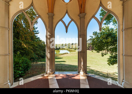 Painshill Park Gotische Tempel. Stockfoto