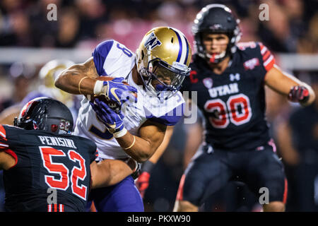 Salt Lake City, USA. 15. September 2018. Washington Huskies laufen zurück Myles Gaskin (9) während der NCAA College Football Spiel zwischen Washington und Utah am Samstag September 15, 2018 am Reis - Eccles Stadium in Salt Lake City, UT. Jakob Kupferman/CSM Credit: Cal Sport Media/Alamy leben Nachrichten Stockfoto