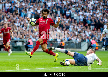 London, Großbritannien. 15. Sep 2018. Mohamed Salah von Liverpool in der Premier League Match zwischen den Tottenham Hotspur und Liverpool im Wembley Stadion, London, England am 15. September 2018. Nur die redaktionelle Nutzung, eine Lizenz für die gewerbliche Nutzung erforderlich. Keine Verwendung in Wetten, Spiele oder einer einzelnen Verein/Liga/player Publikationen. Credit: THX Images/Alamy leben Nachrichten Stockfoto