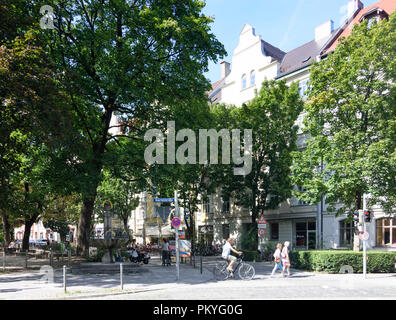 München, München: square Roeckplatz in Bezirk Dreimühlen, Oberbayern, Oberbayern, Bayern, Bayern, Deutschland Stockfoto