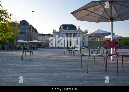 Zürich - Oper und Brunnen Stockfoto