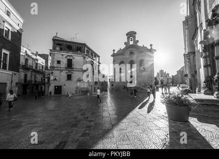 Gravina in Puglia (Italien) - Die suggestiven Altstadt in Stein wie Matera, in der Provinz Bari, Apulien Region. Hier ein Blick auf das historische Zentrum. Stockfoto