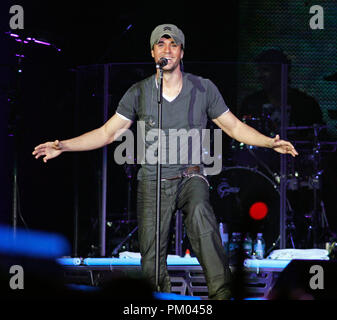 Enrique Iglesias führt in conert in der American Airlines Arena in Miami, Florida, am 20. September 2008. Stockfoto