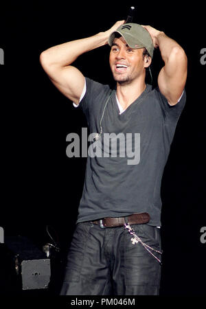 Enrique Iglesias führt in conert in der American Airlines Arena in Miami, Florida, am 20. September 2008. Stockfoto