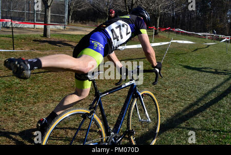 UNITED STATES - 11. November: Schooley Mühle cyclocross Rennen Nummer 6 der Super 8 Series in Schooley Mill Park im Hochland, Maryland auf November 03, Stockfoto