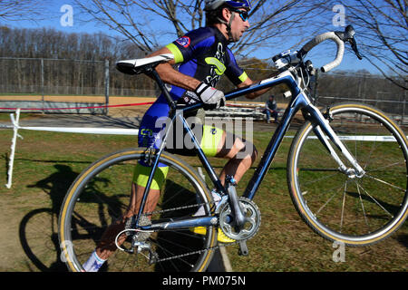 UNITED STATES - 11. November: Schooley Mühle cyclocross Rennen Nummer 6 der Super 8 Series in Schooley Mill Park im Hochland, Maryland auf November 03, Stockfoto