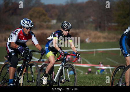 UNITED STATES - 11. November: Schooley Mühle cyclocross Rennen Nummer 6 der Super 8 Series in Schooley Mill Park im Hochland, Maryland auf November 03, Stockfoto