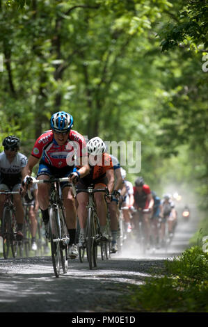 UNITED STATES - April 21: Die Poolesville Fahrrad Straße Rennen in Poolsville Maryland. (Foto von Douglas Graham/Wild Licht Fotos) Stockfoto