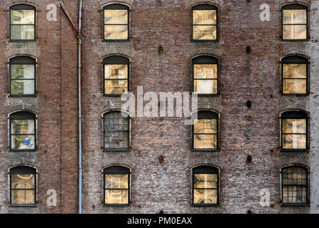 11-2017 New York, USA. Altes Lagerhaus Gebäude an der 28. Straße, Manhattan. Foto: © Simon Grosset Stockfoto