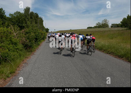 UNITED STATES - April 21: Die Poolesville Fahrrad Straße Rennen in Poolsville Maryland. (Foto von Douglas Graham/Wild Licht Fotos) Stockfoto