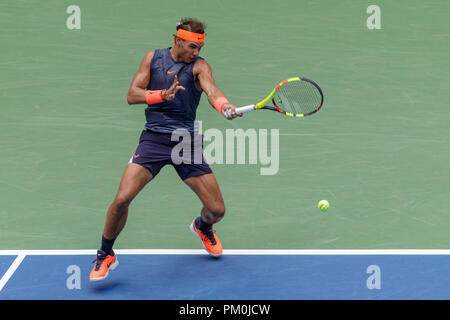 Rafael Nadal (ESP) konkurrieren im Halbfinale von um die 2018 US Open Tennis. Stockfoto