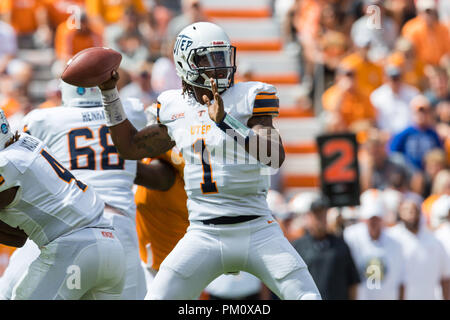 Knoxville, USA. 15. September 2018. Kai Locksley #1 Der UTEP Miners bereitet die Kugel während der NCAA Football Spiel zwischen der Universität von Tennessee Volunteers und der Universität von Texas in El Paso Bergleute in Knoxville, TN Tim Gangloff/CSM Credit: Cal Sport Media/Alamy Leben Nachrichten zu werfen Stockfoto