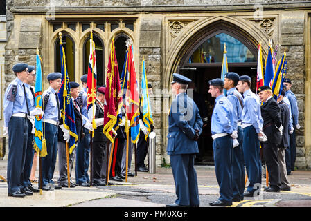 Die Schlacht um England Day Parade. 1312 (Southend on Sea) Squadron Air Kadetten führte eine von der Royal Naval und militärischen Club im Royal Terrace von St John's Kirche, in Southend on Sea, wo ein Service der Erinnerung gehalten wurde Stockfoto