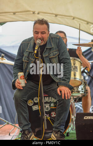 Nottingham, UK: 16. September 2018: Nottingham green Festival fand heute um das Arboretum, organisiert von der Basis, Community-based Volunteers. Live Musik, Essen und Stände mit Kunsthandwerk. 3 Stein Monkey live auf der Bühne. Credit: Ian Francis/Alamy leben Nachrichten Stockfoto