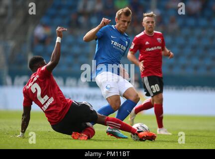 Bochum, Deutschland. 16 Sep, 2018. firo: 16.09.2018, Fußball, 2.Bundesliga, Saison 2018/2019 VfL Bochum - FC Ingolstadt, Duellen, vollständige Abbildung, Maxim LEITSCH, VfL Bochum, | Verwendung der weltweiten Kredit: dpa/Alamy leben Nachrichten Stockfoto