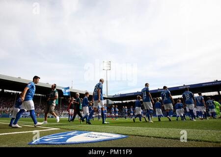 Bochum, Deutschland. 16 Sep, 2018. firo: 16.09.2018, Fußball, 2.Bundesliga, Saison 2018/2019 VfL Bochum - FC Ingolstadt, Spieler betreten das Feld, Einleger, Funktion, Allgemein | Verwendung der weltweiten Kredit: dpa/Alamy leben Nachrichten Stockfoto