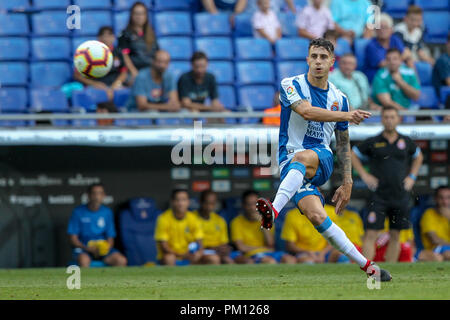 Barcelona, Spanien. 16. September 2018. Cornella-El Prat, Cornella de Llobregat, Barcelona, Spanien; La Liga Fußball, Espanyol gegen Levante UD; Hermoso von Espanyol setzt den Ball in das Feld Quelle: UKKO Images/Alamy leben Nachrichten Stockfoto
