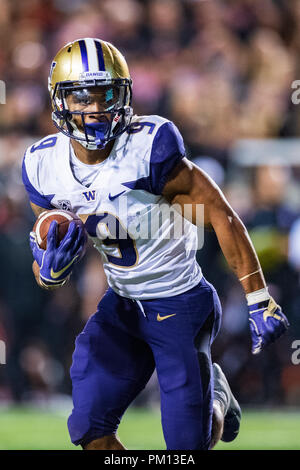 Utah, USA. 15 Sep, 2018. Washington Huskies laufen zurück Myles Gaskin (9) während der NCAA College Football Spiel zwischen Washington und Utah am Samstag September 15, 2018 am Reis - Eccles Stadium in Salt Lake City, UT. Jakob Kupferman/CSM Credit: Cal Sport Media/Alamy leben Nachrichten Stockfoto