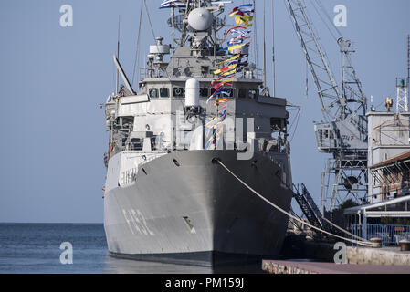 Thessaloniki, Griechenland. 9 Sep, 2018. Griechische Marine Fregatte F 452 "Hydra" Besuch der Hafenstadt Thessaloniki. "Hydra" ist eine MEKO 200 Fregatte und das Flaggschiff der griechischen Marine. Credit: Giannis Papanikos/ZUMA Draht/Alamy leben Nachrichten Stockfoto