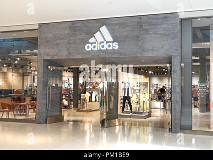 Adidas outlet usa miami hotsell