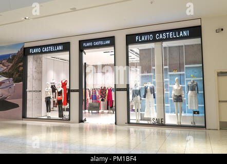 AVENTURA, USA - 23. AUGUST 2018: Flavio Castellani berühmten Boutique in der Aventura Mall. Flavio Castellani schafft Kleidung für Frauen. Stockfoto