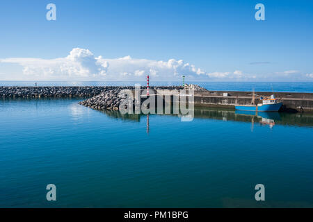 Povoacao sao Miguel Azoren Hafen Port Stockfoto