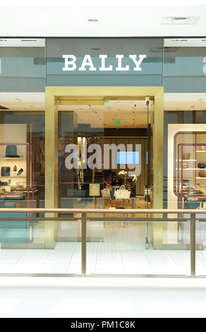 AVENTURA, USA - 23. AUGUST 2018: Bally berühmten Boutique in der Aventura Mall. Bally ist ein Schweizer Luxus Fashion Company Stockfoto