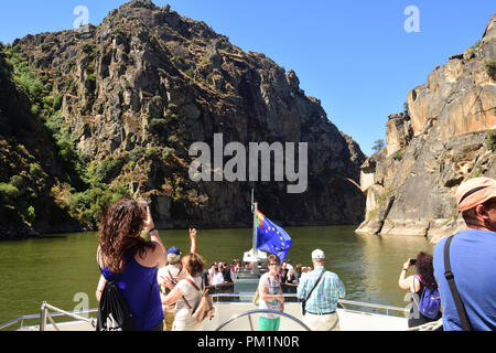 Schiff, Arribes do Douro, Landschaft in der Nähe von miranda do Douro Stockfoto