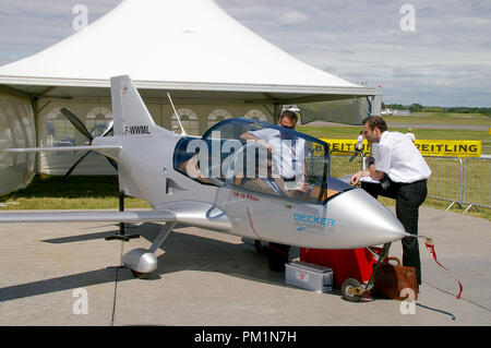 LH Aviation LH-10 Ellipse Leichtflugzeug auf der Farnborough International Airshow. Verkauf. Luft- und Raumfahrthandel. Kleines Kit-Flugzeug-Homebuilt-Projekt Stockfoto