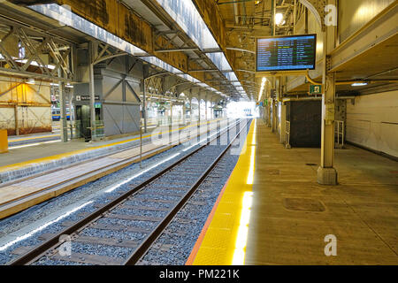 Toronto, Ontario, Kanada-27 Juni 2017: Toronto Union Station Terminal und Schienen Stockfoto