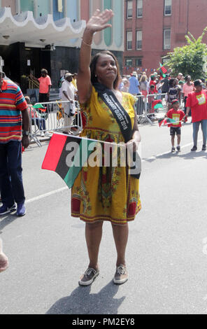 New York, New York, USA. 16 Sep, 2018. New York City Public Advocate und den demokratischen Kandidaten für Attorney General besucht die 48. jährliche African American Day Parade am 16. September 2018 in New York City" in Harlem, New York. Quelle: MPI 43/Media Punch/Alamy leben Nachrichten Stockfoto