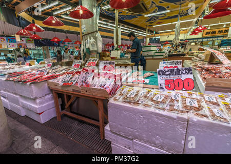 Kanazawa, Präfektur Ishikawa, Japan - 21. August 2018: omicho Ichiba Markt Stockfoto