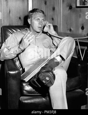 Studio Werbung: "Noch Nie so wenige "Steve McQueen 1959 MGM Datei Referenz # 30732 1193 THA Stockfoto