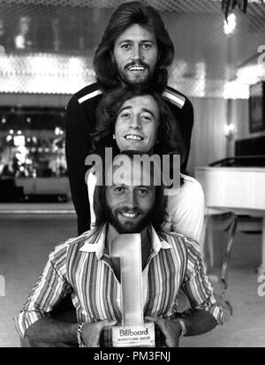 Studio Pubity still: The Bee Gees (Barry Gibb, Maurice Gibb und Robin Gibb) um 1978 File Reference # 30732 1284THA Stockfoto