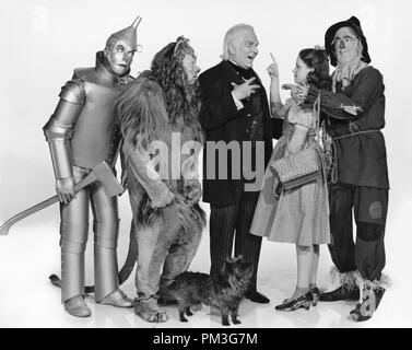 Jack Haley, Bert Lahr, Frank Morgan, Judy Garland, Ray Bolger, "Der Zauberer von Oz' 1939 MGM Datei Referenz # 30732 489 THA Stockfoto