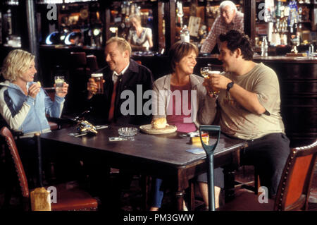 Film noch aus der haun Der Toten", Kate Ashfield, Simon Pegg, Penelope Wilton, Nick Frost © 2004 Rogue Features-Datei Referenz # 30735679 THA nur für redaktionelle Verwendung - Alle Rechte vorbehalten Stockfoto
