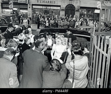 Sharon Tate und Roman Polanski am Tag ihrer Hochzeit, Januar 20,1968. Datei Referenz Nr. 1027 010 THA © GFS/Hollywood Archiv - Alle Rechte vorbehalten. Stockfoto