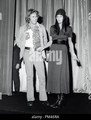 Ryan O'Neal und Ali MacGraw, 1971. Datei Referenz Nr. 1087 003 THA © GFS/Hollywood Archiv - Alle Rechte vorbehalten. Stockfoto