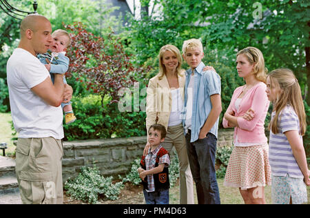 Szenenfoto aus "Die schnuller "Vin Diesel, Lukas, Bo Vink, Logan, Kegan Hoover, Faith Ford, Brittany Snow, Max Thieriot, Morgan York 2005 Stockfoto