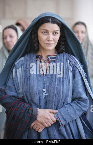 Film Still / Werbung immer noch von der "Nativity Story' Shohreh Aghdashloo © 2006 New Line Cinema Photo Credit: Jaimie Trueblood. Datei Referenz # 30737958 THA nur für redaktionelle Verwendung - Alle Rechte vorbehalten Stockfoto